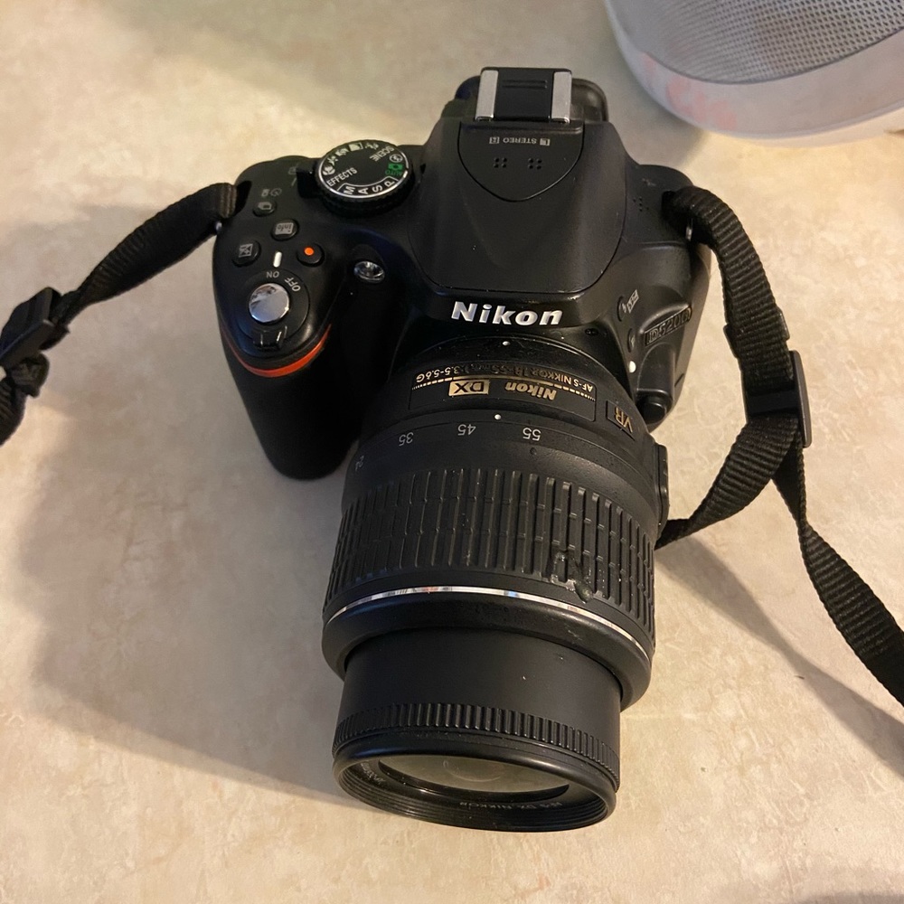 Camera - Picture 1 of 4